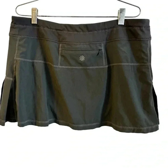 Athleta Grey Pleated Tennis Skirt Skort Size XL W Back Zipper Running Adjustable - Picture 1 of 11